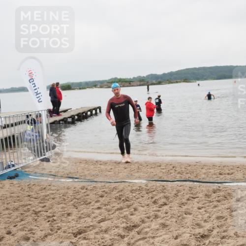 23.06.2024 - Viking Triathlon MichiJ http://msf.ph/oto/6349420 23.06.2024 10:58:29 Schwimmen 243 meine-sportfotos.de