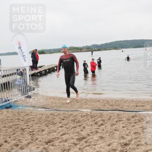 23.06.2024 - Viking Triathlon MichiJ http://msf.ph/oto/6349430 23.06.2024 10:58:30 Schwimmen 243 meine-sportfotos.de