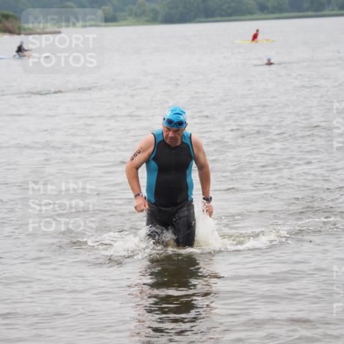 23.06.2024 - Viking Triathlon MichiJ http://msf.ph/oto/6349452 23.06.2024 10:58:48 Schwimmen 329 meine-sportfotos.de