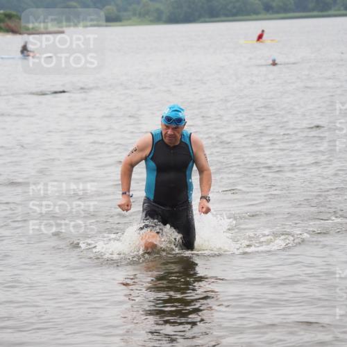 23.06.2024 - Viking Triathlon MichiJ http://msf.ph/oto/6349454 23.06.2024 10:58:48 Schwimmen 329 meine-sportfotos.de