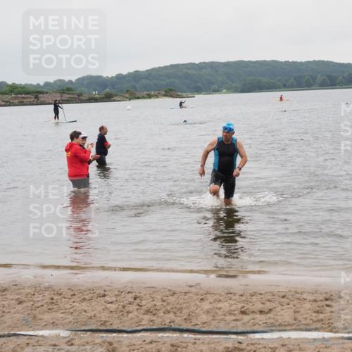 23.06.2024 - Viking Triathlon MichiJ http://msf.ph/oto/6349459 23.06.2024 10:58:49 Schwimmen 329 meine-sportfotos.de