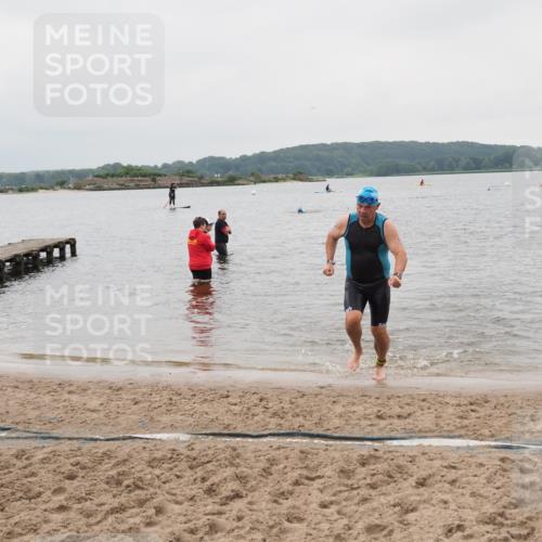 23.06.2024 - Viking Triathlon MichiJ http://msf.ph/oto/6349481 23.06.2024 10:58:53 Schwimmen 329 meine-sportfotos.de