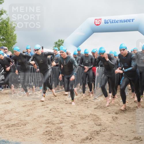 23.06.2024 - Viking Triathlon KatJ http://msf.ph/oto/6350726 23.06.2024 10:00:42 Schwimmen 4, 8, 13, 22, 76, 106, 144, 233, 246, 350, 470, 487, 516, 546, 620, 624, 638, 658 meine-sportfotos.de