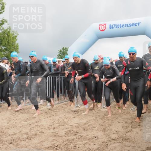 23.06.2024 - Viking Triathlon KatJ http://msf.ph/oto/6350944 23.06.2024 10:02:03 Schwimmen 61, 87, 125, 131, 136, 199, 254, 259, 327, 463, 477, 484, 529, 534, 607, 626, 657, 660 meine-sportfotos.de