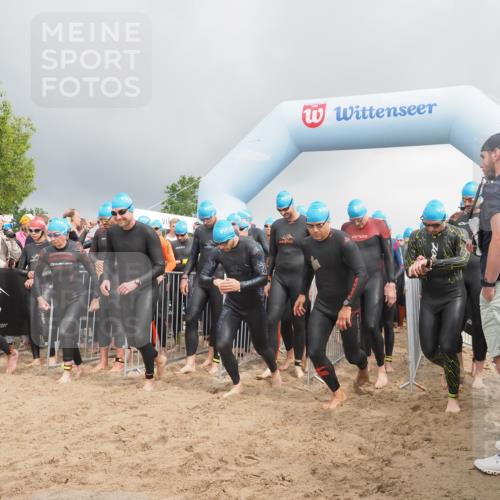 23.06.2024 - Viking Triathlon KatJ http://msf.ph/oto/6351233 23.06.2024 10:03:08 Schwimmen 48, 68, 69, 86, 105, 116, 200, 212, 266, 297, 304, 338, 369, 409, 412, 415, 497, 653 meine-sportfotos.de
