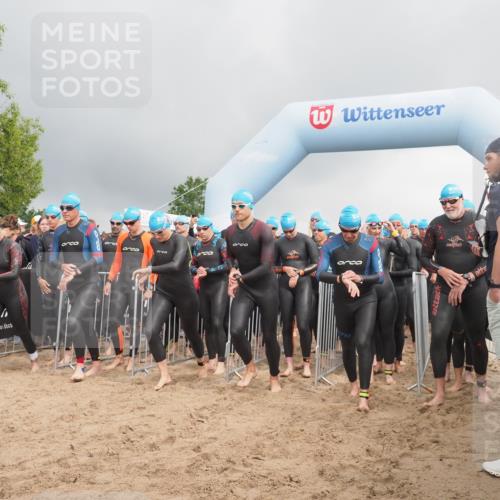 23.06.2024 - Viking Triathlon KatJ http://msf.ph/oto/6351289 23.06.2024 10:03:18 Schwimmen 40, 105, 116, 182, 185, 273, 275, 299, 304, 323, 402, 409, 415, 430, 450, 497, 533, 611 meine-sportfotos.de