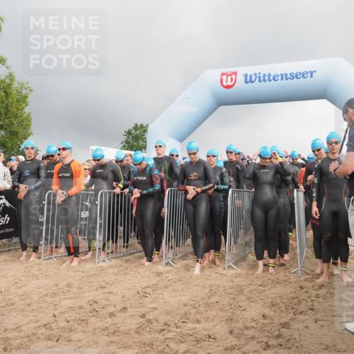 23.06.2024 - Viking Triathlon KatJ http://msf.ph/oto/6351313 23.06.2024 10:03:21 Schwimmen 40, 43, 182, 185, 214, 273, 275, 298, 299, 323, 402, 421, 430, 450, 533, 611 meine-sportfotos.de