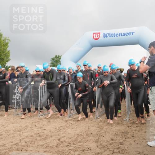 23.06.2024 - Viking Triathlon KatJ http://msf.ph/oto/6351388 23.06.2024 10:03:32 Schwimmen 24, 36, 43, 167, 187, 214, 230, 270, 283, 289, 298, 367, 368, 421, 466, 493, 512, 522 meine-sportfotos.de