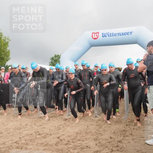 23.06.2024 - Viking Triathlon KatJ http://msf.ph/oto/6351392 23.06.2024 10:03:32 Schwimmen 24, 36, 43, 167, 187, 214, 230, 270, 283, 289, 298, 367, 368, 421, 466, 493, 512, 522 meine-sportfotos.de