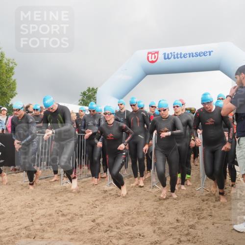 23.06.2024 - Viking Triathlon KatJ http://msf.ph/oto/6351395 23.06.2024 10:03:32 Schwimmen 24, 36, 43, 167, 187, 214, 230, 270, 283, 289, 298, 367, 368, 421, 466, 493, 512, 522 meine-sportfotos.de
