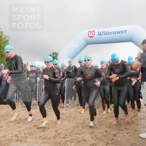 23.06.2024 - Viking Triathlon KatJ http://msf.ph/oto/6351401 23.06.2024 10:03:32 Schwimmen 24, 36, 43, 167, 187, 214, 230, 270, 283, 289, 298, 367, 368, 421, 466, 493, 512, 522 meine-sportfotos.de