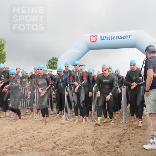 23.06.2024 - Viking Triathlon KatJ http://msf.ph/oto/6351461 23.06.2024 10:03:43 Schwimmen 36, 67, 90, 167, 193, 230, 250, 270, 303, 335, 352, 367, 424, 449, 466, 492, 531, 650 meine-sportfotos.de