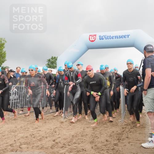 23.06.2024 - Viking Triathlon KatJ http://msf.ph/oto/6351469 23.06.2024 10:03:43 Schwimmen 36, 67, 90, 167, 193, 230, 250, 270, 303, 335, 352, 367, 424, 449, 466, 492, 531, 650 meine-sportfotos.de