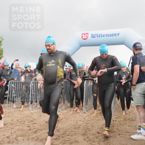 23.06.2024 - Viking Triathlon KatJ http://msf.ph/oto/6351523 23.06.2024 10:03:48 Schwimmen 67, 90, 133, 193, 250, 255, 303, 310, 335, 352, 383, 405, 424, 449, 469, 492, 531, 650 meine-sportfotos.de