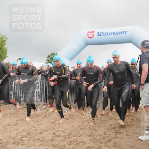 23.06.2024 - Viking Triathlon KatJ http://msf.ph/oto/6351586 23.06.2024 10:03:58 Schwimmen 27, 35, 115, 133, 134, 161, 171, 255, 268, 310, 344, 382, 383, 405, 462, 469, 474, 535 meine-sportfotos.de