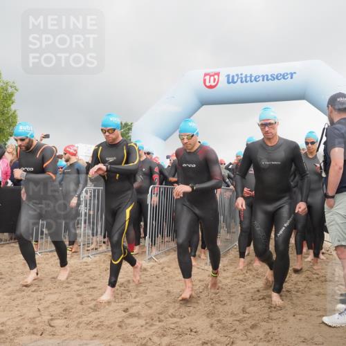 23.06.2024 - Viking Triathlon KatJ http://msf.ph/oto/6351590 23.06.2024 10:03:58 Schwimmen 27, 35, 115, 133, 134, 161, 171, 255, 268, 310, 344, 382, 383, 405, 462, 469, 474, 535 meine-sportfotos.de
