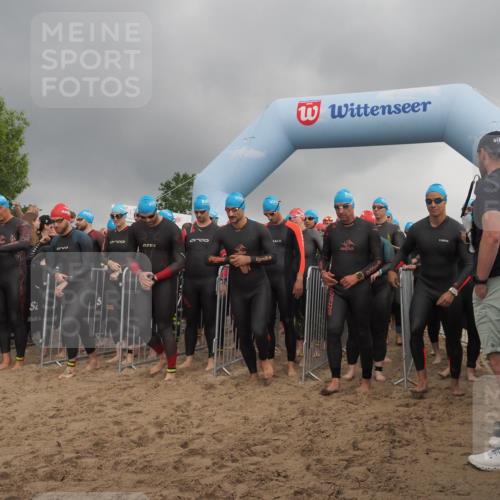 23.06.2024 - Viking Triathlon KatJ http://msf.ph/oto/6351615 23.06.2024 10:04:03 Schwimmen 27, 35, 38, 65, 115, 134, 161, 171, 220, 268, 294, 344, 382, 445, 462, 474, 535, 614 meine-sportfotos.de