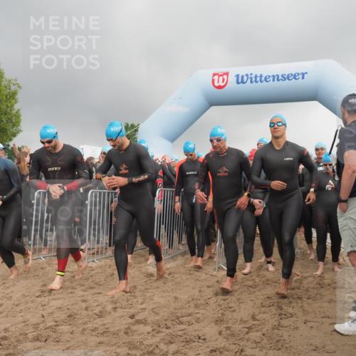23.06.2024 - Viking Triathlon KatJ http://msf.ph/oto/6351627 23.06.2024 10:04:03 Schwimmen 27, 35, 38, 65, 115, 134, 161, 171, 220, 268, 294, 344, 382, 445, 462, 474, 535, 614 meine-sportfotos.de
