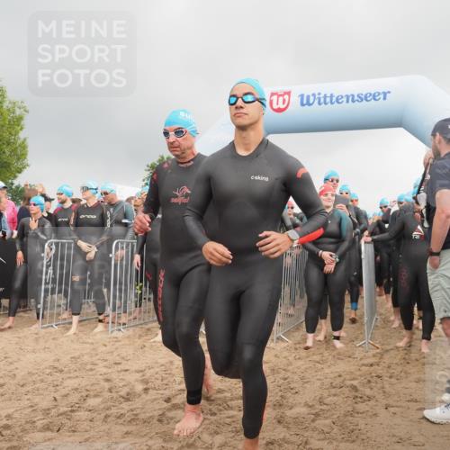 23.06.2024 - Viking Triathlon KatJ http://msf.ph/oto/6351646 23.06.2024 10:04:04 Schwimmen 27, 35, 38, 65, 115, 161, 171, 220, 294, 344, 445, 462, 474, 614 meine-sportfotos.de