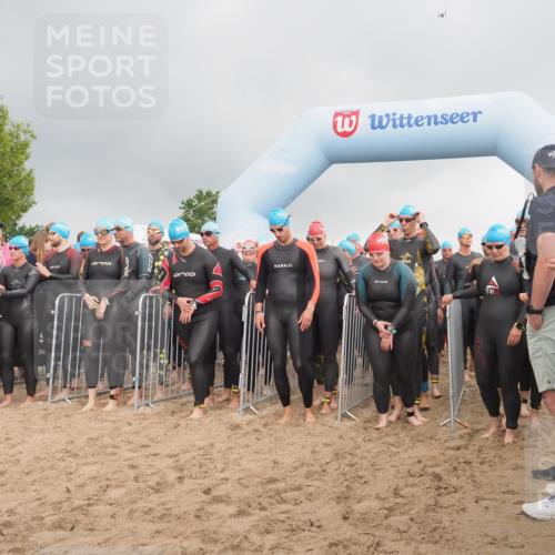 23.06.2024 - Viking Triathlon KatJ http://msf.ph/oto/6351658 23.06.2024 10:04:08 Schwimmen 27, 35, 38, 65, 152, 161, 171, 220, 294, 332, 344, 347, 419, 445, 455, 462, 603, 614 meine-sportfotos.de