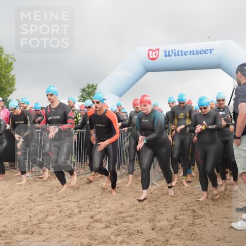 23.06.2024 - Viking Triathlon KatJ http://msf.ph/oto/6351672 23.06.2024 10:04:08 Schwimmen 27, 35, 38, 65, 152, 161, 171, 220, 294, 332, 344, 347, 419, 445, 455, 462, 603, 614 meine-sportfotos.de