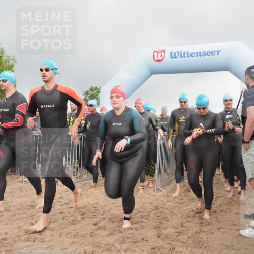 23.06.2024 - Viking Triathlon KatJ http://msf.ph/oto/6351681 23.06.2024 10:04:09 Schwimmen 27, 35, 38, 65, 152, 161, 171, 220, 294, 332, 344, 347, 419, 445, 455, 603, 614 meine-sportfotos.de
