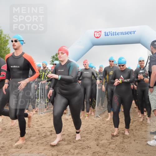 23.06.2024 - Viking Triathlon KatJ http://msf.ph/oto/6351684 23.06.2024 10:04:09 Schwimmen 27, 35, 38, 65, 152, 161, 171, 220, 294, 332, 344, 347, 419, 445, 455, 603, 614 meine-sportfotos.de