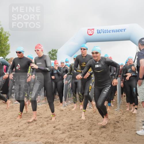 23.06.2024 - Viking Triathlon KatJ http://msf.ph/oto/6351708 23.06.2024 10:04:14 Schwimmen 38, 65, 98, 146, 152, 174, 175, 220, 251, 294, 332, 347, 419, 445, 455, 603, 614, 639 meine-sportfotos.de