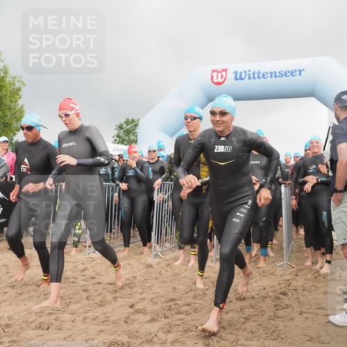 23.06.2024 - Viking Triathlon KatJ http://msf.ph/oto/6351711 23.06.2024 10:04:14 Schwimmen 38, 65, 98, 146, 152, 174, 175, 220, 251, 294, 332, 347, 419, 445, 455, 603, 614, 639 meine-sportfotos.de