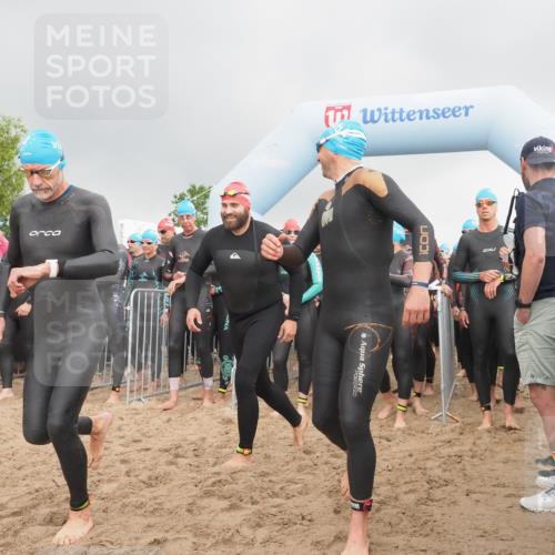 23.06.2024 - Viking Triathlon KatJ http://msf.ph/oto/6351839 23.06.2024 10:04:29 Schwimmen 82, 91, 102, 110, 132, 137, 162, 210, 321, 365, 436, 467, 495, 506, 606, 636, 642, 646 meine-sportfotos.de