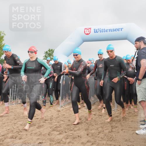 23.06.2024 - Viking Triathlon KatJ http://msf.ph/oto/6351876 23.06.2024 10:04:33 Schwimmen 54, 78, 82, 102, 110, 132, 162, 180, 365, 436, 443, 461, 467, 495, 636, 642, 645, 646 meine-sportfotos.de