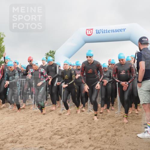 23.06.2024 - Viking Triathlon KatJ http://msf.ph/oto/6351904 23.06.2024 10:04:38 Schwimmen 54, 78, 110, 132, 148, 162, 180, 196, 309, 322, 365, 436, 442, 443, 461, 543, 645, 646 meine-sportfotos.de