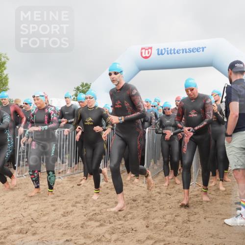 23.06.2024 - Viking Triathlon KatJ http://msf.ph/oto/6351912 23.06.2024 10:04:38 Schwimmen 54, 78, 110, 132, 148, 162, 180, 196, 309, 322, 365, 436, 442, 443, 461, 543, 645, 646 meine-sportfotos.de