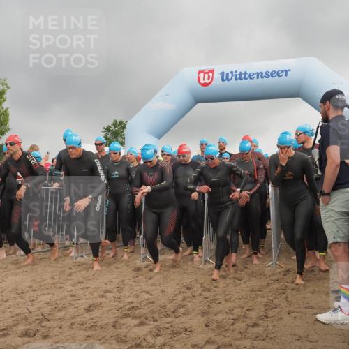 23.06.2024 - Viking Triathlon KatJ http://msf.ph/oto/6351943 23.06.2024 10:04:43 Schwimmen 54, 78, 140, 148, 180, 196, 206, 309, 322, 343, 351, 435, 442, 443, 461, 543, 645, 649 meine-sportfotos.de