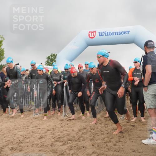 23.06.2024 - Viking Triathlon KatJ http://msf.ph/oto/6351984 23.06.2024 10:04:47 Schwimmen 64, 135, 140, 148, 196, 205, 206, 262, 309, 322, 343, 351, 420, 435, 442, 543, 641, 649 meine-sportfotos.de
