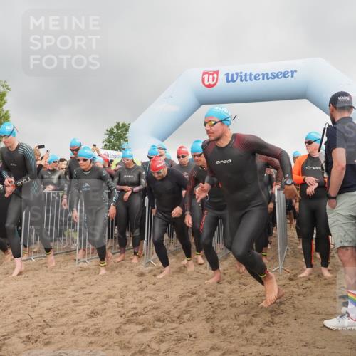 23.06.2024 - Viking Triathlon KatJ http://msf.ph/oto/6351987 23.06.2024 10:04:48 Schwimmen 64, 135, 140, 148, 196, 205, 206, 262, 309, 322, 343, 351, 420, 435, 442, 543, 641, 649 meine-sportfotos.de
