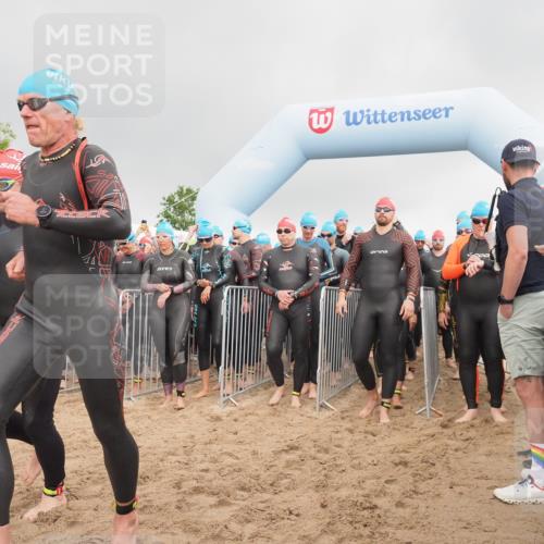 23.06.2024 - Viking Triathlon KatJ http://msf.ph/oto/6352011 23.06.2024 10:04:49 Schwimmen 64, 135, 140, 148, 196, 205, 206, 262, 309, 322, 343, 351, 420, 435, 442, 543, 641, 649 meine-sportfotos.de