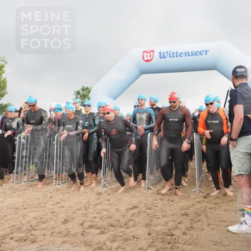 23.06.2024 - Viking Triathlon KatJ http://msf.ph/oto/6352031 23.06.2024 10:04:52 Schwimmen 64, 77, 135, 140, 205, 206, 262, 343, 351, 420, 435, 437, 475, 537, 622, 632, 641, 649 meine-sportfotos.de