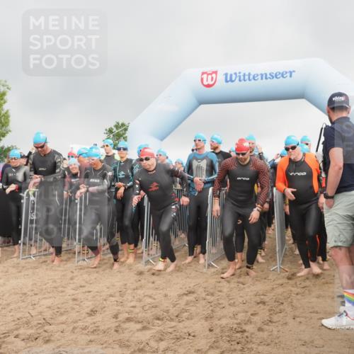 23.06.2024 - Viking Triathlon KatJ http://msf.ph/oto/6352033 23.06.2024 10:04:52 Schwimmen 64, 77, 135, 140, 205, 206, 262, 343, 351, 420, 435, 437, 475, 537, 622, 632, 641, 649 meine-sportfotos.de