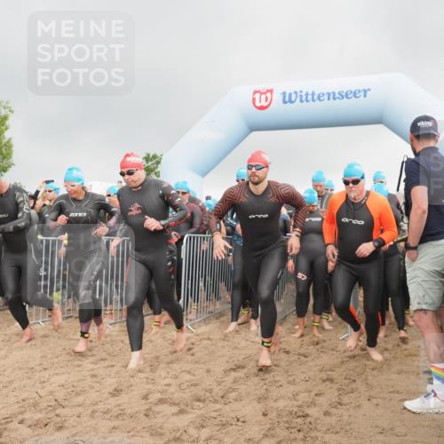 23.06.2024 - Viking Triathlon KatJ http://msf.ph/oto/6352040 23.06.2024 10:04:52 Schwimmen 64, 77, 135, 140, 205, 206, 262, 343, 351, 420, 435, 437, 475, 537, 622, 632, 641, 649 meine-sportfotos.de