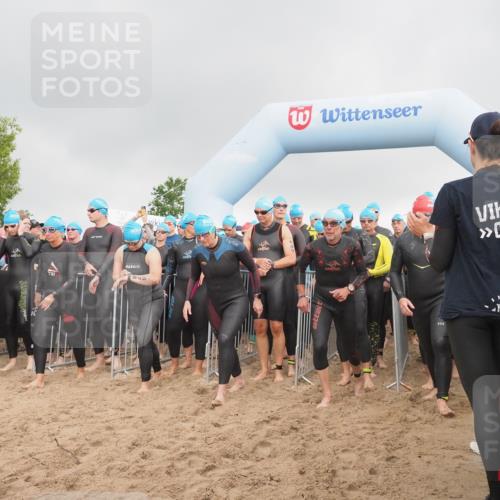 23.06.2024 - Viking Triathlon KatJ http://msf.ph/oto/6352170 23.06.2024 10:05:18 Schwimmen 63, 93, 119, 157, 163, 181, 208, 287, 317, 375, 388, 403, 423, 428, 478, 500, 618, 648 meine-sportfotos.de