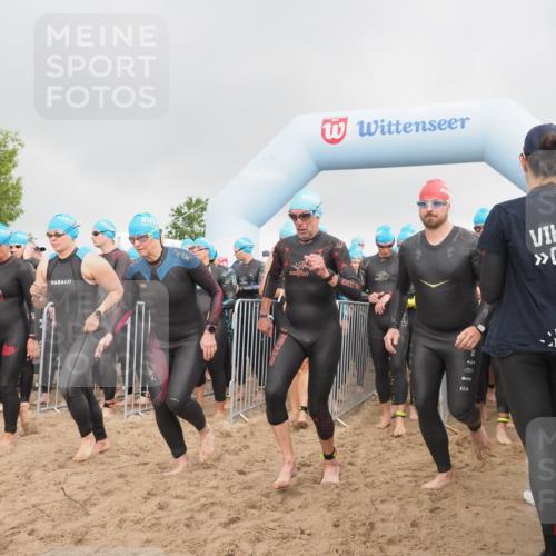 23.06.2024 - Viking Triathlon KatJ http://msf.ph/oto/6352175 23.06.2024 10:05:18 Schwimmen 63, 93, 119, 157, 163, 181, 208, 287, 317, 375, 388, 403, 423, 428, 478, 500, 618, 648 meine-sportfotos.de