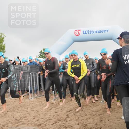 23.06.2024 - Viking Triathlon KatJ http://msf.ph/oto/6352209 23.06.2024 10:05:27 Schwimmen 15, 17, 119, 130, 145, 157, 202, 288, 374, 414, 422, 428, 429, 452, 478, 480, 500, 648 meine-sportfotos.de