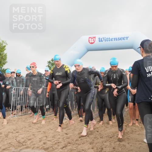 23.06.2024 - Viking Triathlon KatJ http://msf.ph/oto/6352243 23.06.2024 10:05:38 Schwimmen 15, 17, 74, 123, 195, 202, 277, 288, 314, 381, 390, 413, 414, 429, 447, 471, 532, 610 meine-sportfotos.de