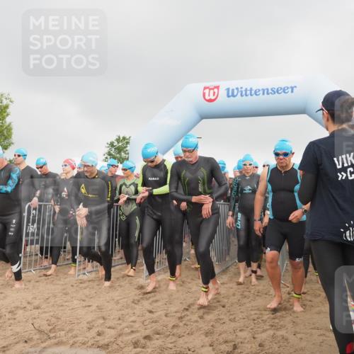 23.06.2024 - Viking Triathlon KatJ http://msf.ph/oto/6352281 23.06.2024 10:05:48 Schwimmen 41, 74, 150, 172, 195, 204, 329, 390, 395, 413, 431, 471, 501, 509, 514, 553, 610, 617 meine-sportfotos.de
