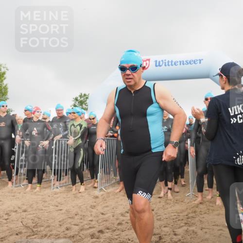 23.06.2024 - Viking Triathlon KatJ http://msf.ph/oto/6352292 23.06.2024 10:05:49 Schwimmen 41, 74, 150, 172, 195, 204, 329, 390, 395, 413, 431, 471, 501, 509, 514, 553, 610, 617 meine-sportfotos.de