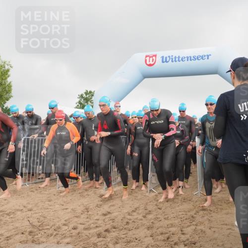 23.06.2024 - Viking Triathlon KatJ http://msf.ph/oto/6352335 23.06.2024 10:06:03 Schwimmen 44, 46, 60, 151, 155, 236, 249, 258, 271, 313, 370, 392, 417, 433, 473, 481, 651, 652 meine-sportfotos.de