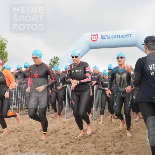 23.06.2024 - Viking Triathlon KatJ http://msf.ph/oto/6352340 23.06.2024 10:06:03 Schwimmen 44, 46, 60, 151, 155, 236, 249, 258, 271, 313, 370, 392, 417, 433, 473, 481, 651, 652 meine-sportfotos.de