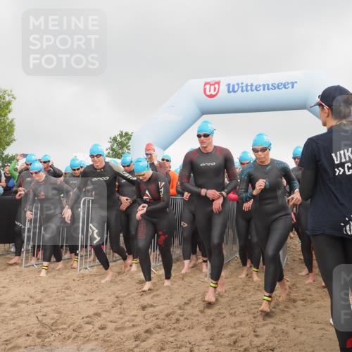23.06.2024 - Viking Triathlon KatJ http://msf.ph/oto/6352375 23.06.2024 10:06:13 Schwimmen 21, 44, 55, 60, 112, 139, 141, 155, 228, 258, 267, 320, 334, 440, 481, 511, 538, 651 meine-sportfotos.de
