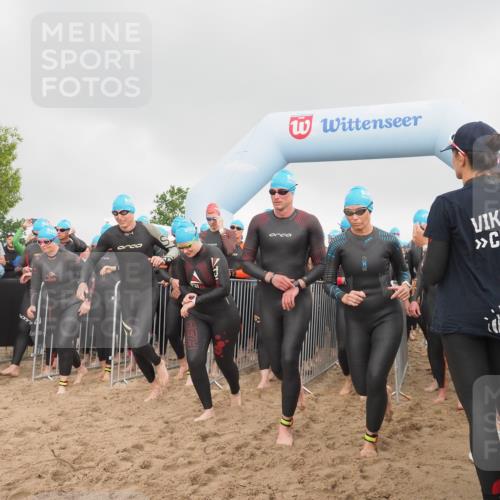 23.06.2024 - Viking Triathlon KatJ http://msf.ph/oto/6352376 23.06.2024 10:06:13 Schwimmen 21, 44, 55, 60, 112, 139, 141, 155, 228, 258, 267, 320, 334, 440, 481, 511, 538, 651 meine-sportfotos.de
